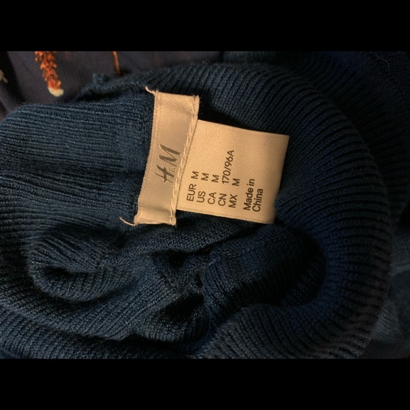 Blue H&M turtleneck - Picture 5 of 5